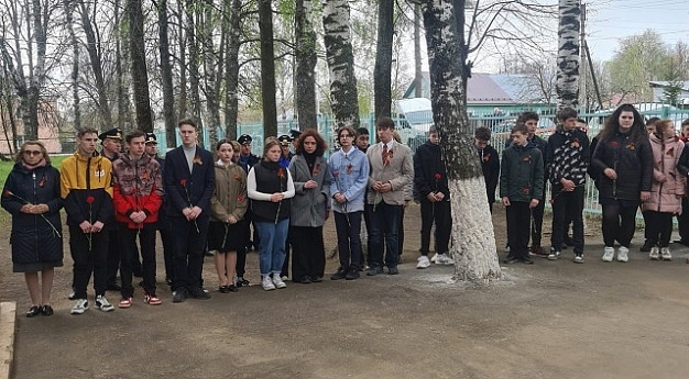 В Ивановском районе открыли мемориальную доску Игорю Сачкову, погибшему на СВО